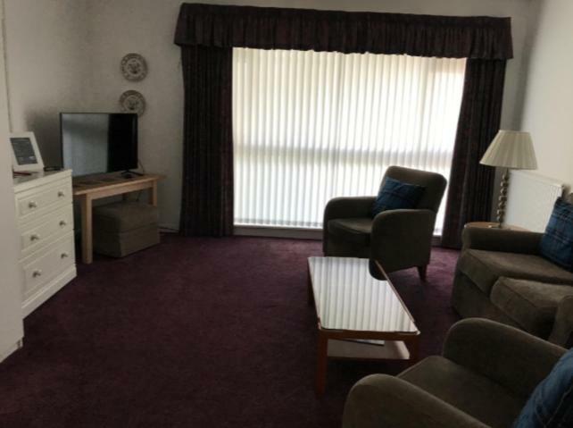 The Clan Macfarlane Apartment Kilmarnock Exterior foto